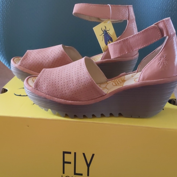 Fly London Shoes - Fly London women's Sandals